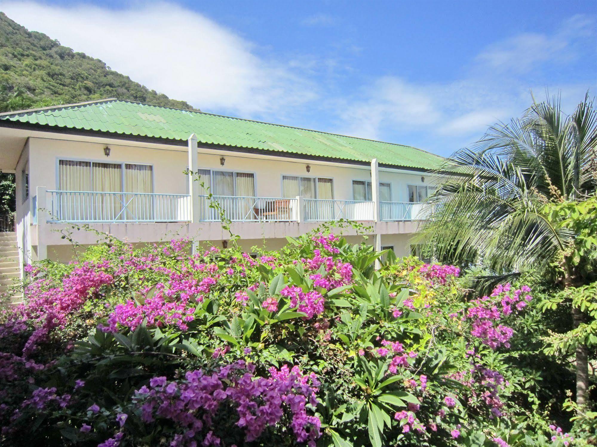 Thaniza Beachfront Resort Haad Rin Esterno foto